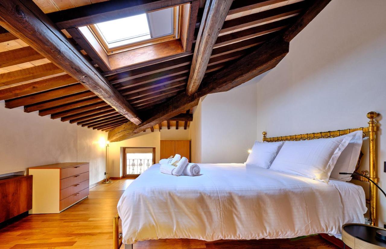 Apartmentsarena - Residenza Degli Scaligeri - Piazza Erbe Verona Kültér fotó