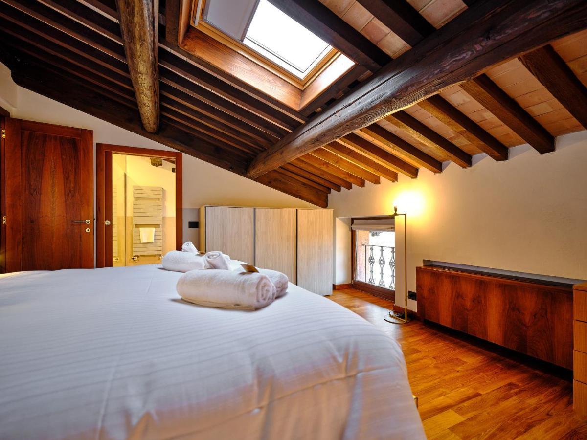 Apartmentsarena - Residenza Degli Scaligeri - Piazza Erbe Verona Kültér fotó