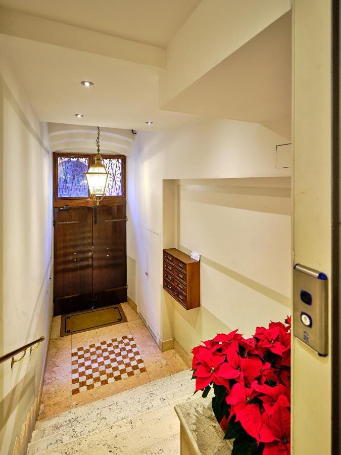 Apartmentsarena - Residenza Degli Scaligeri - Piazza Erbe Verona Kültér fotó
