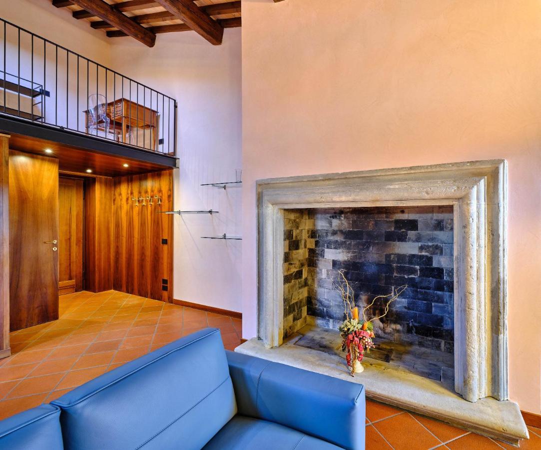 Apartmentsarena - Residenza Degli Scaligeri - Piazza Erbe Verona Kültér fotó